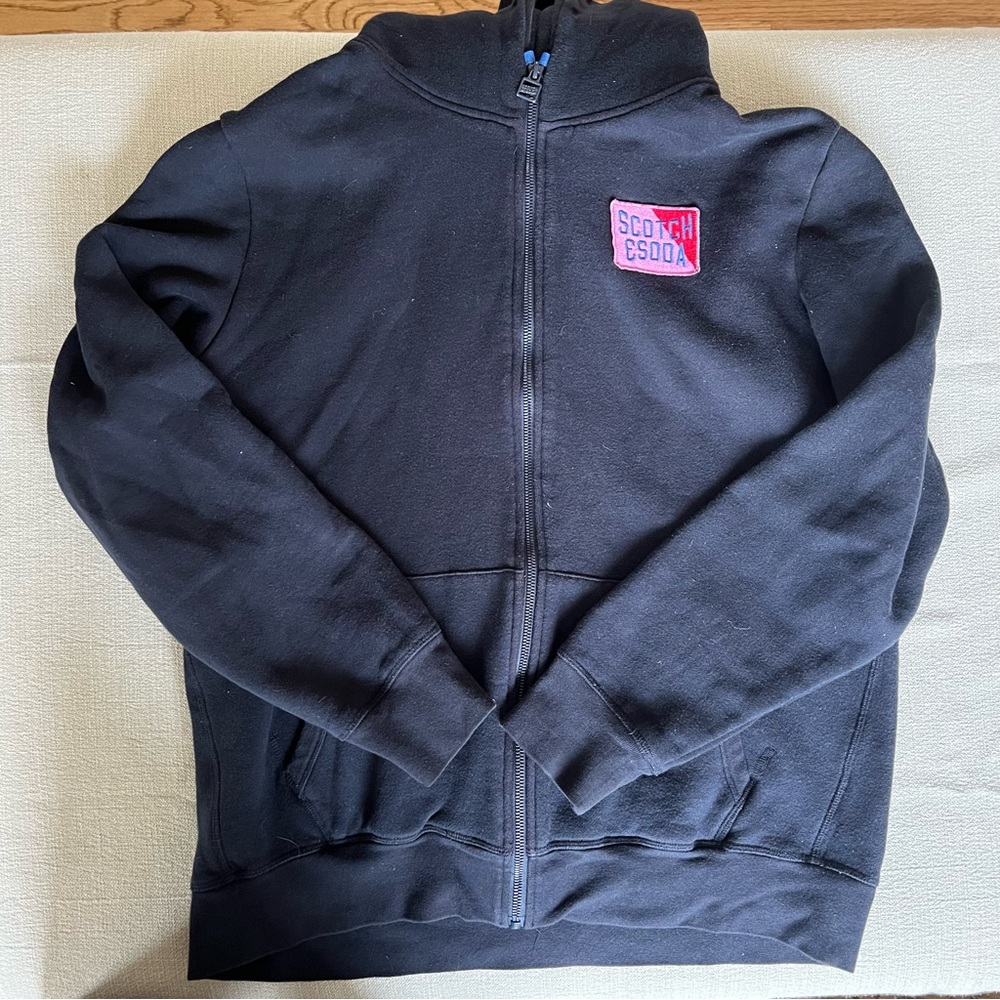 Scotch & Soda Black hoodie with red interior - Picture 3 of 5